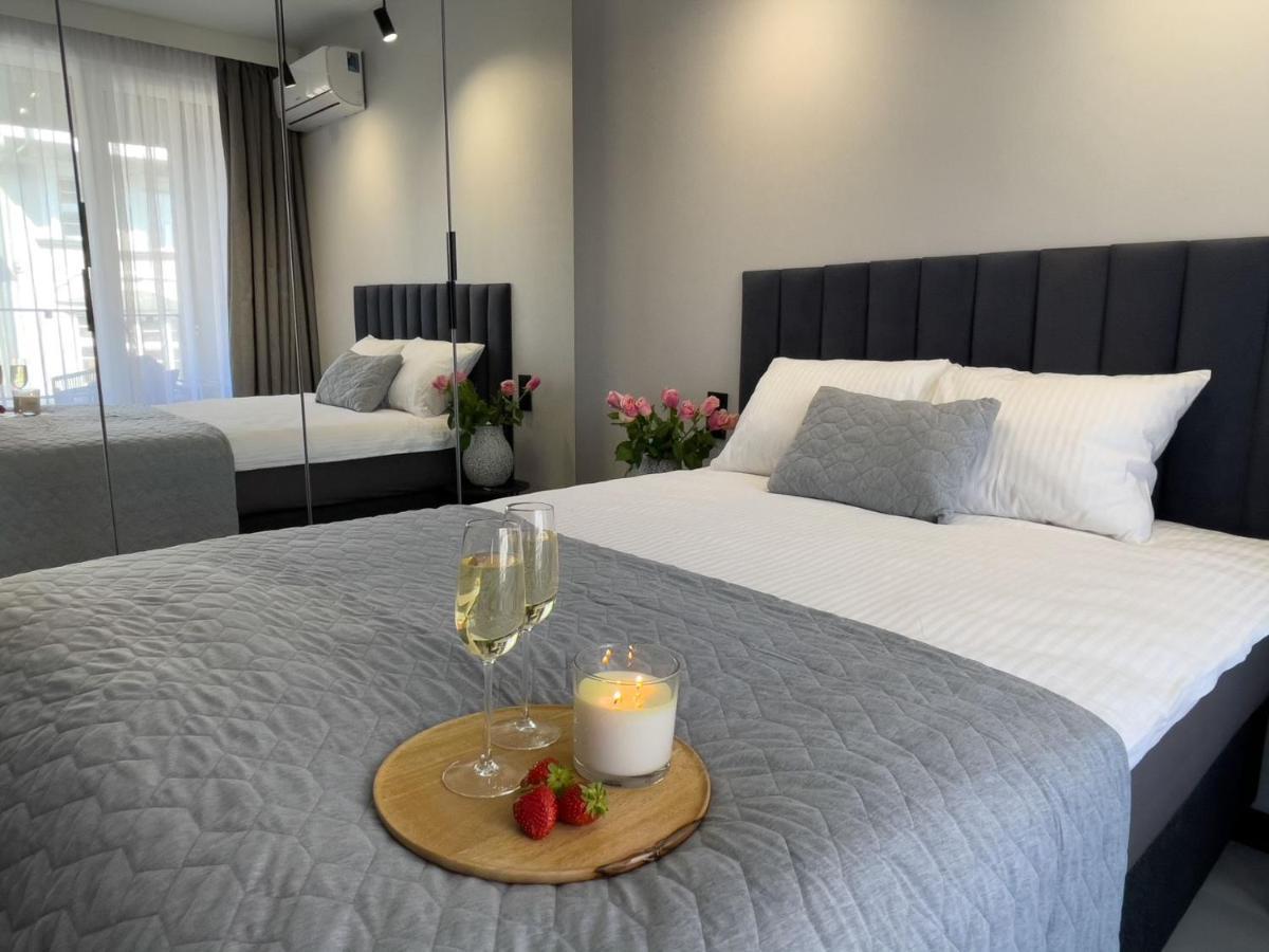 URBAN APARTMENTS Premium Opolska 10 Nr 89 Plus 2 Garages Kattowitz Exterior foto